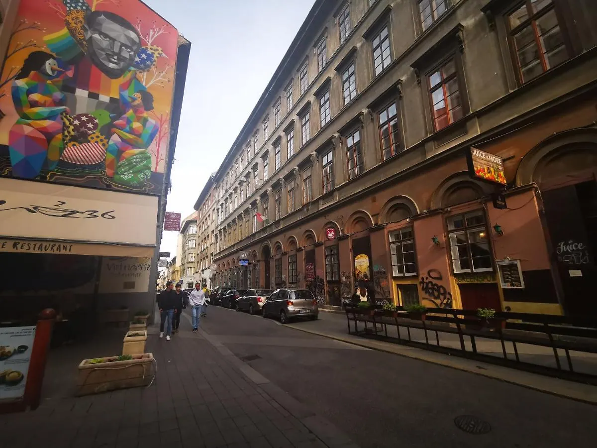 Dob Apartment Home In The Party District Budapest Hungary