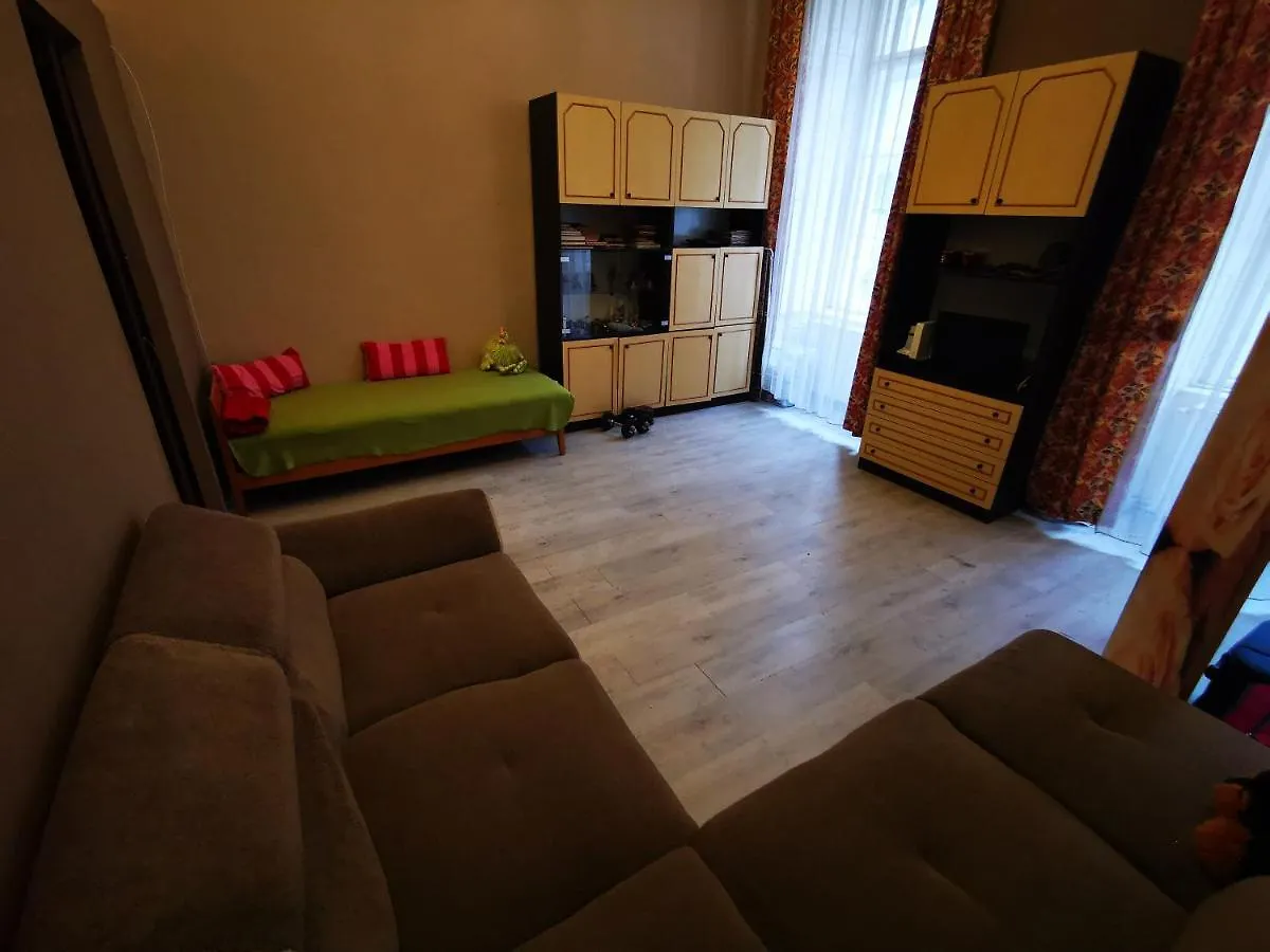 Dob Apartment Home In The Party District Budapest