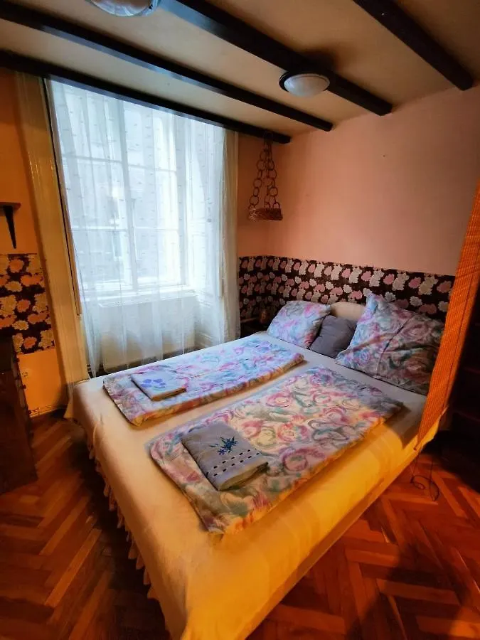 Dob Apartment Home In The Party District Budapest Hungary