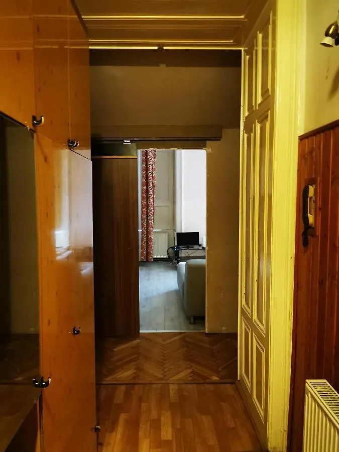 Dob Apartment Home In The Party District Budapest