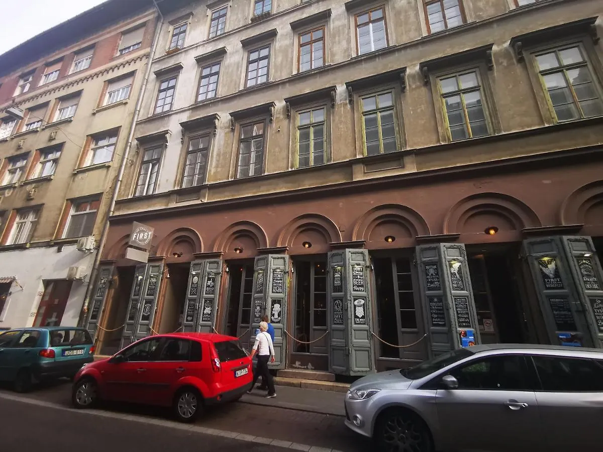 Dob Apartment Home In The Party District Budapest